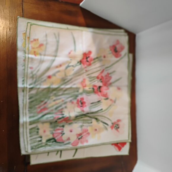 Set of 7 VERA Neumann Spring Floral Tulips Daffodils Napkins 16" x 15" Vintage - Picture 5 of 9